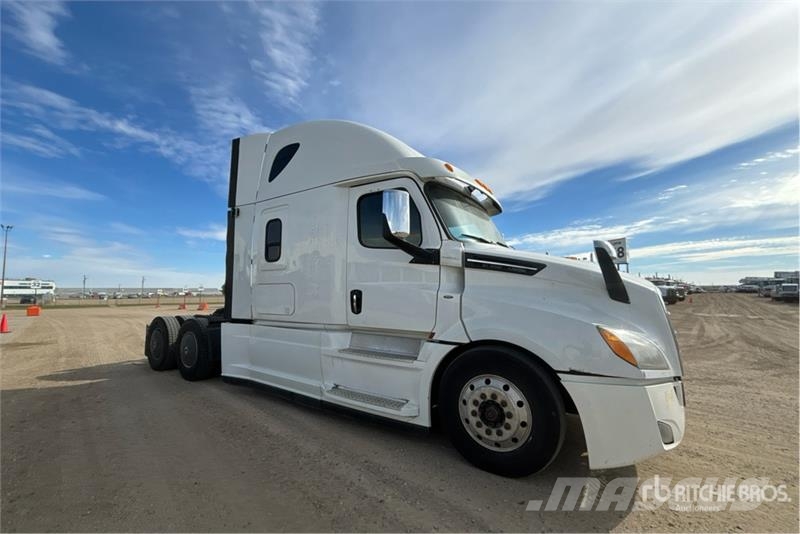 Freightliner Cascadia 126 6x4 T/A Sleeper Truck Tractor وحدات الجر