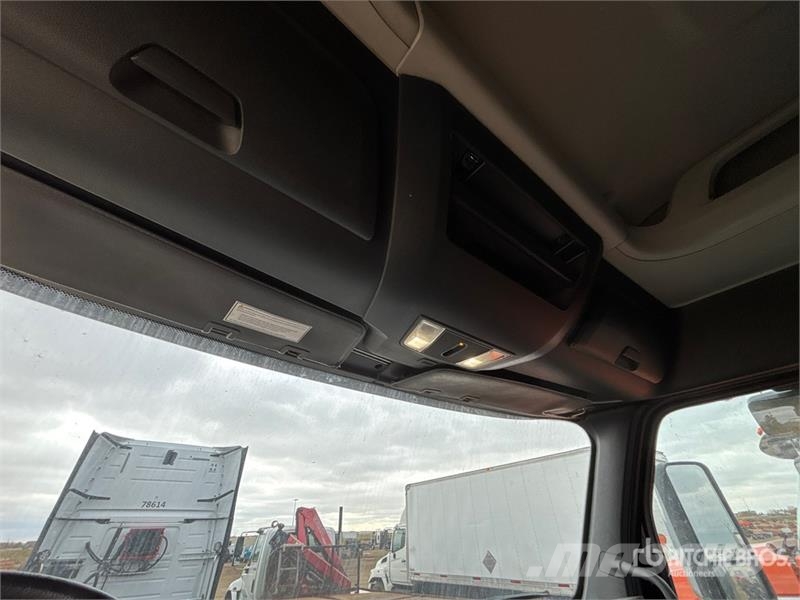 Freightliner Cascadia 126 Sattelzugmaschinen