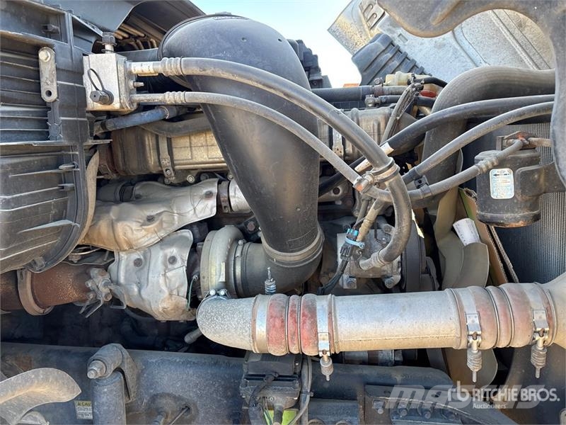 Freightliner Cascadia 6x4 6x4 T/A Sleeper Truck Tractor (Inoper Cabezas tractoras