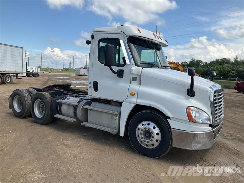 Freightliner Cascadia 125 曳引機組件