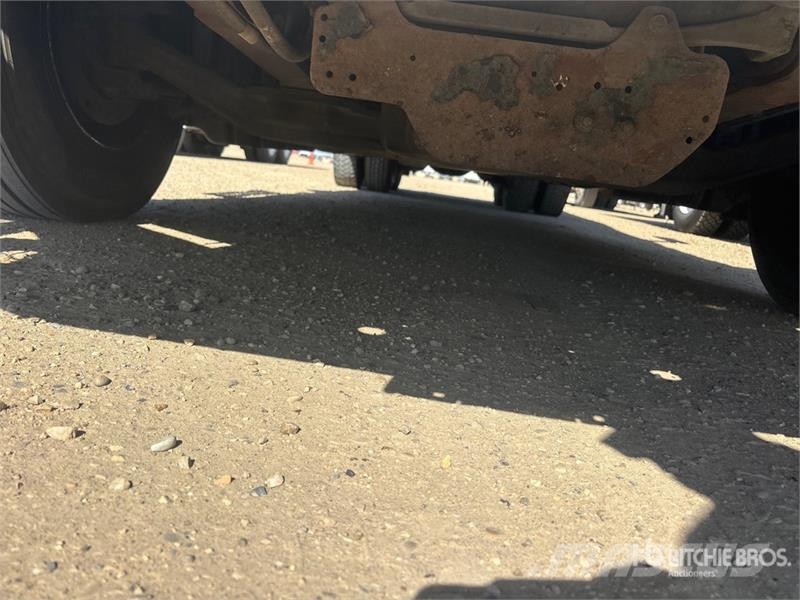 Freightliner Cascadia 126 6x4 T/A Sleeper Truck Tractor Тягачі