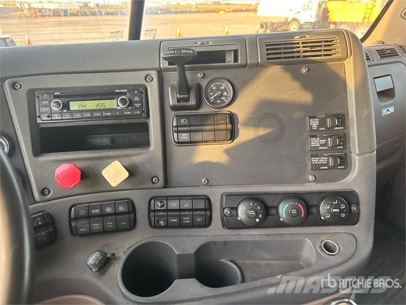Freightliner Cascadia 125 Тягачі