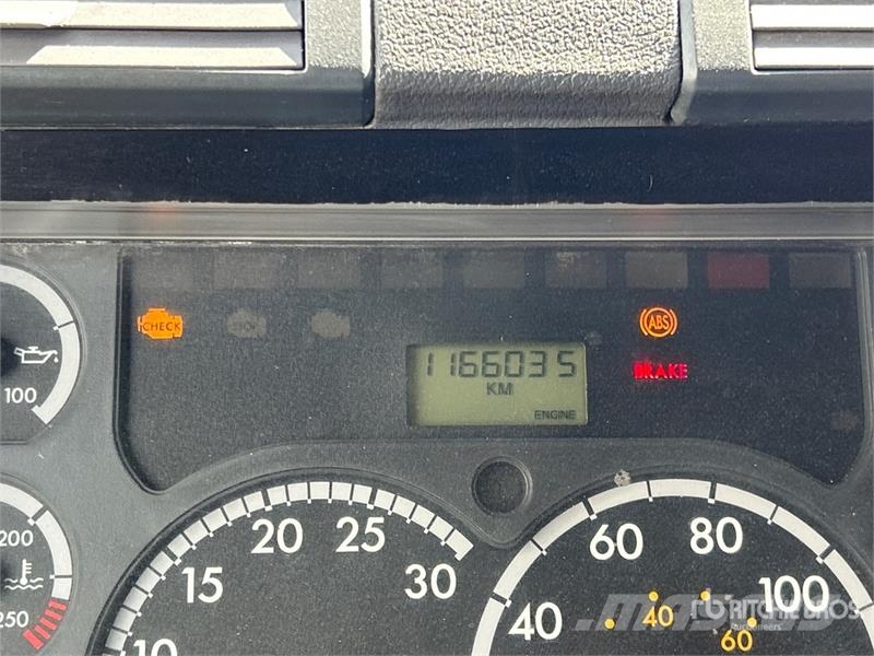 Freightliner Cascadia 125 6x4 T/A Sleeper Truck Tractor Седельные тягачи
