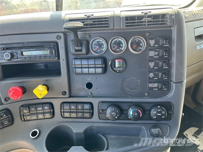 Freightliner Cascadia 113 Prime Movers