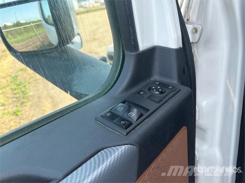 Freightliner Cascadia 113 Vilcēji