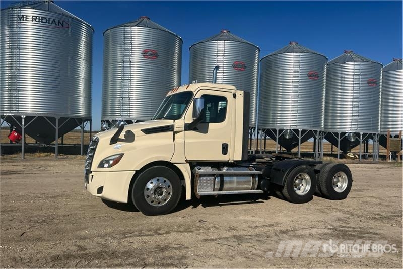 Freightliner Cascadia 126 Tegljači