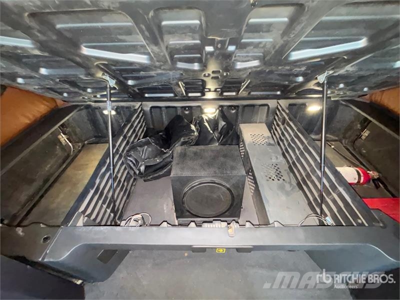 Freightliner Cascadia 126 Tractor Units