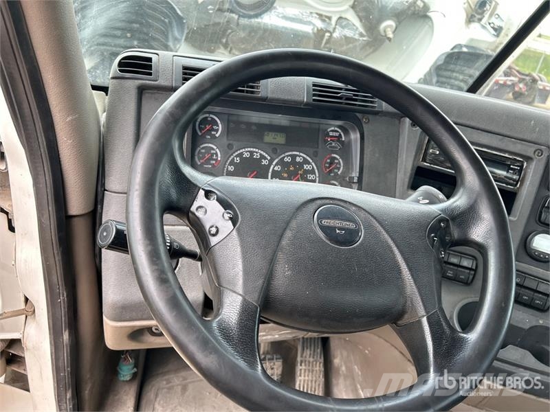 Freightliner Cascadia 125 曳引機組件