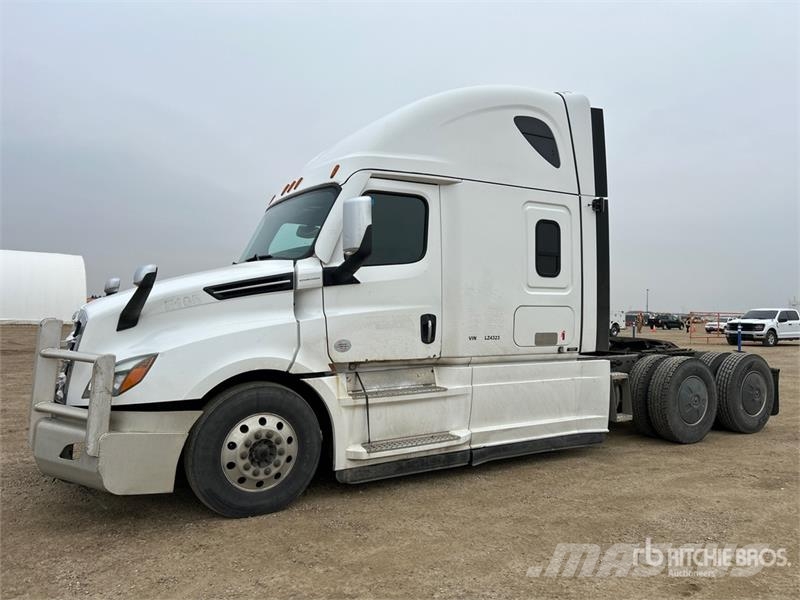 Freightliner Cascadia 126 6x4 T/A Sleeper Truck Tractor Truck Tractor Units