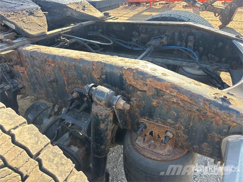 Freightliner Cascadia 126 6x4 T/A Sleeper Truck Tractor Седельные тягачи