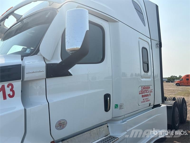 Freightliner Cascadia 113 Vilcēji