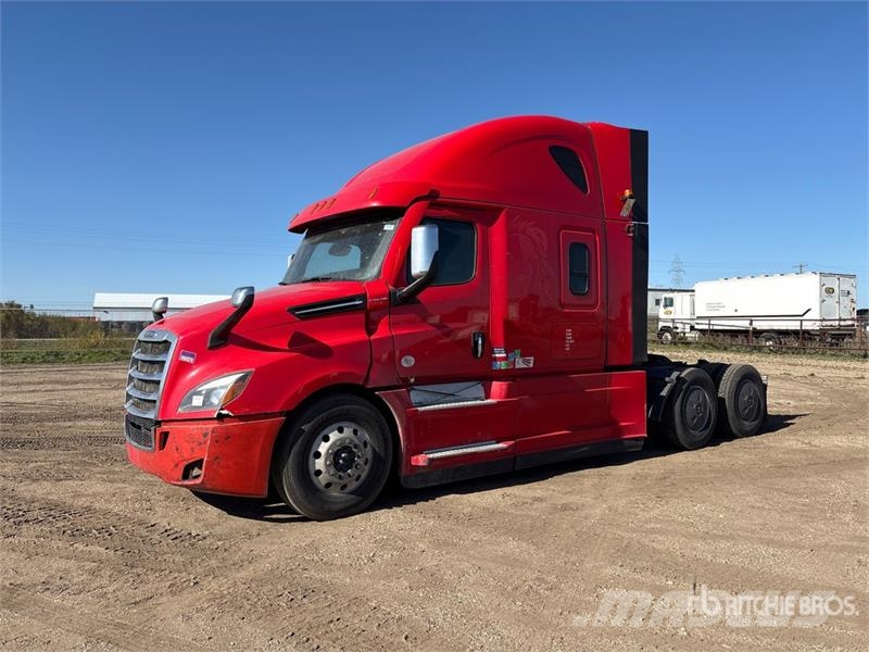 Freightliner Cascadia 126 T/A Sleeper Truck Tractor Camiones tractor