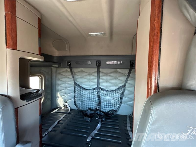Freightliner Cascadia 113 Prime Movers