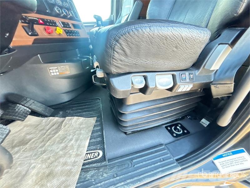 Freightliner Cascadia 126 Tractor Units