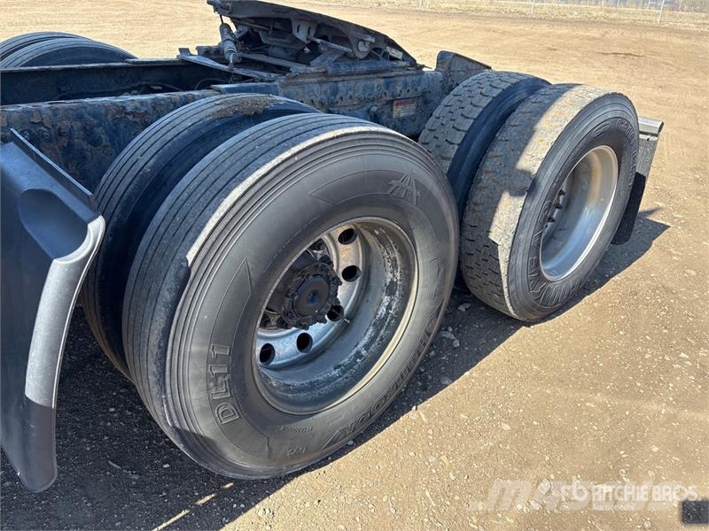 Freightliner Cascadia 113 Тягачі