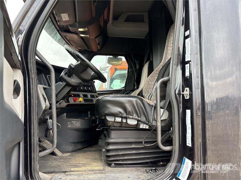 Freightliner Cascadia 126 Sattelzugmaschinen