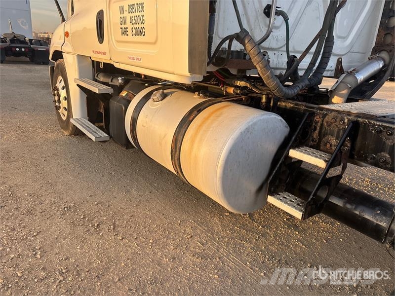 Freightliner Cascadia 125 Тягачі