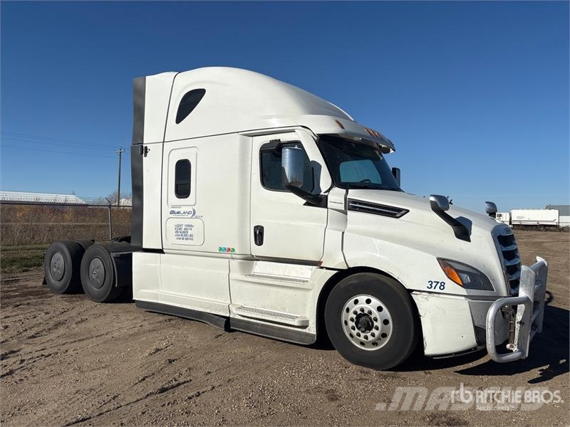 Freightliner Cascadia 126 6x4 T/A Sleeper Truck Tractor Влекачи