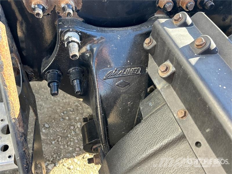 Freightliner Cascadia 126 6x4 T/A Sleeper Truck Tractor Седельные тягачи