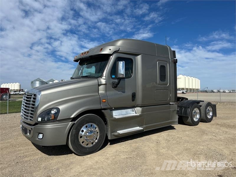 Freightliner Cascadia 125 6x4 T/A Sleeper Truck Tractor Τράκτορες
