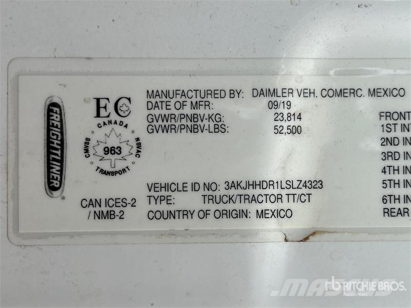 Freightliner Cascadia 126 6x4 T/A Sleeper Truck Tractor Truck Tractor Units