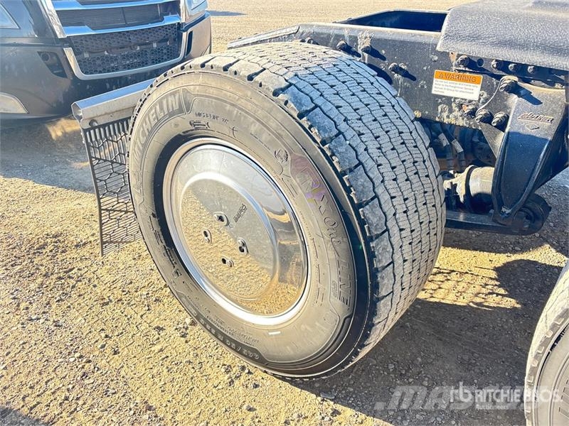 Freightliner Cascadia 126 Tractor Units