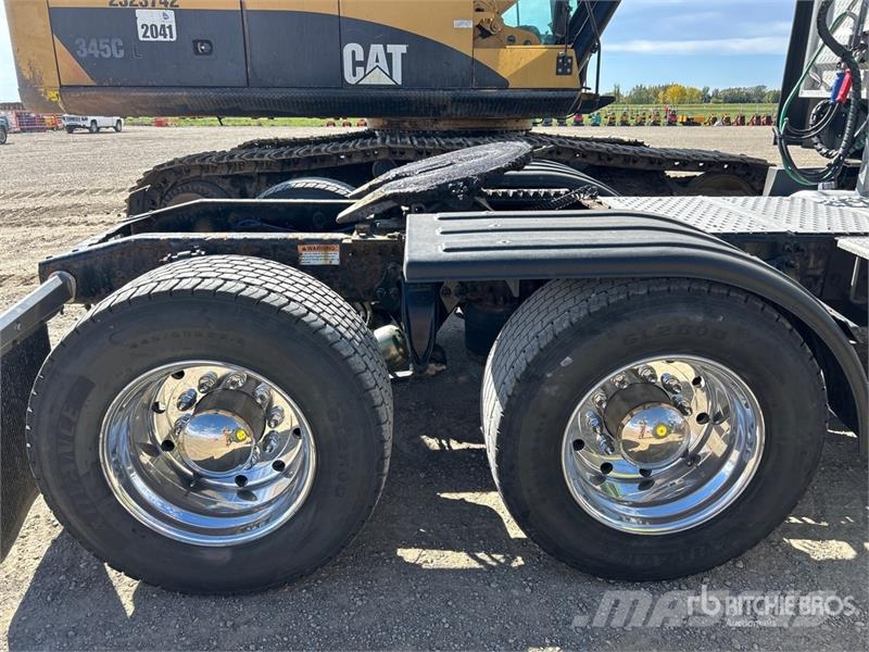 Freightliner Cascadia 125 6x4 T/A Sleeper Truck Tractor Τράκτορες