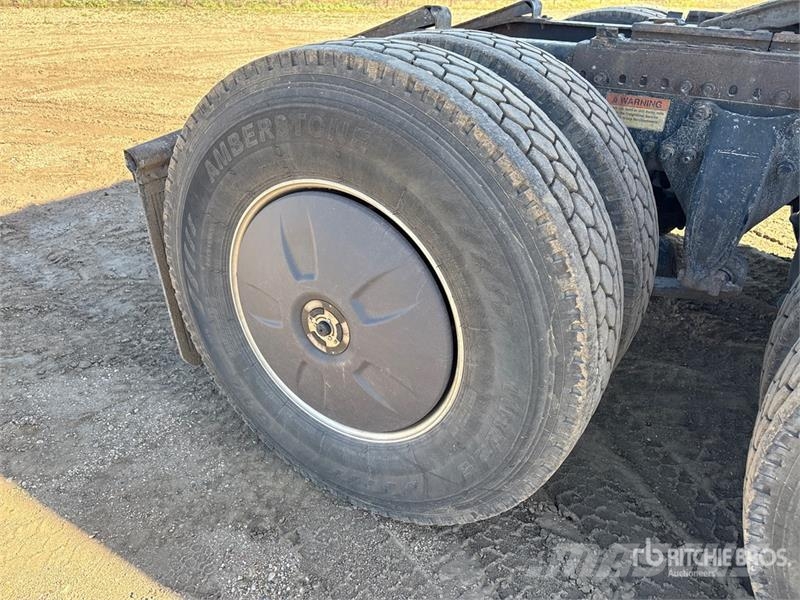 Freightliner Cascadia 126 T/A Sleeper Truck Tractor Camiones tractor