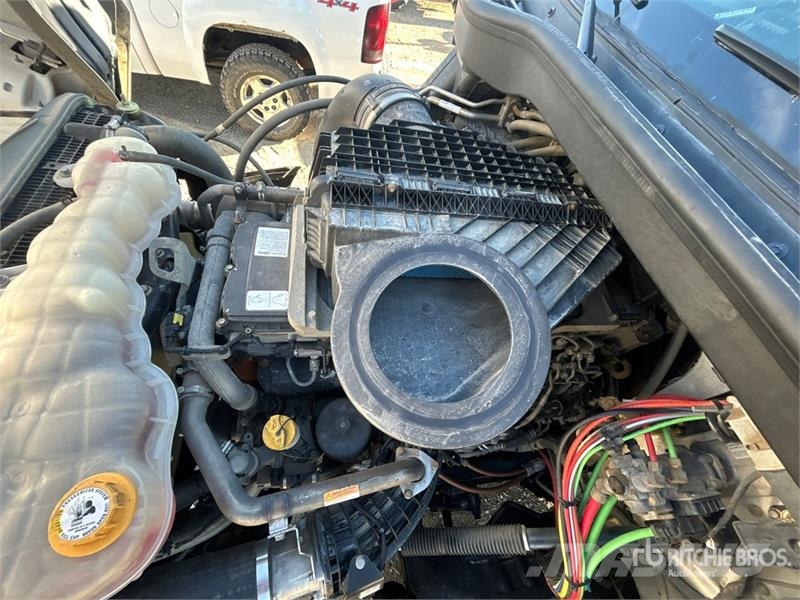 Freightliner Cascadia 126 6x4 T/A Sleeper Truck Tractor Седельные тягачи