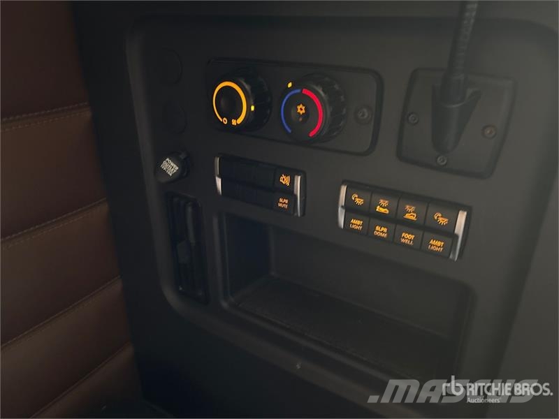 Freightliner Cascadia 113 Тягачі