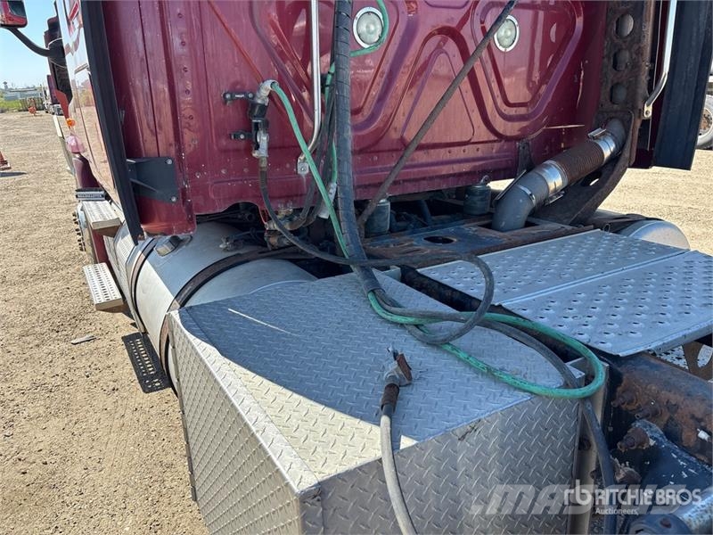 Freightliner Cascadia 113 Truck Tractor Units