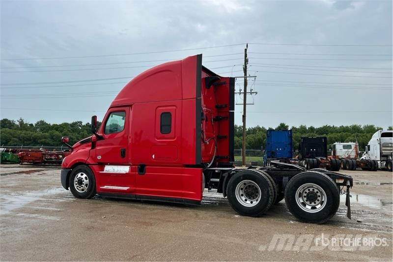 Freightliner Cascadia 126 Vetopöytäautot