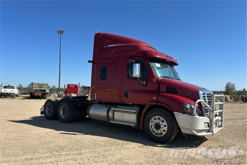 Freightliner Cascadia 113 Prime Movers
