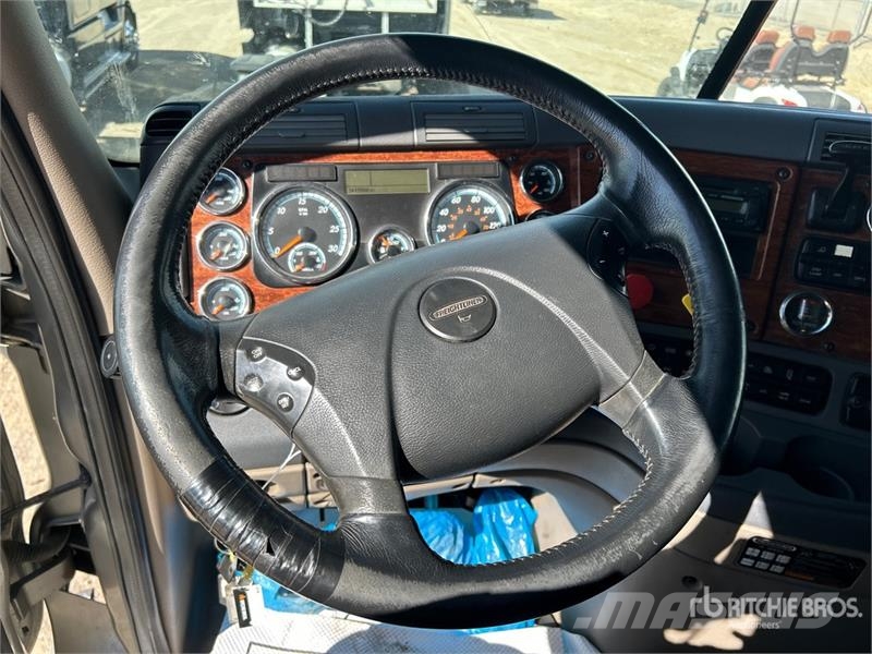 Freightliner Cascadia 125 6x4 T/A Sleeper Truck Tractor Τράκτορες