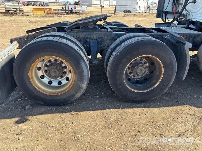 Freightliner Cascadia 113 Тягачі