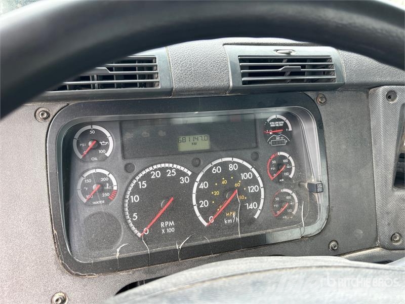 Freightliner Cascadia 125 曳引機組件