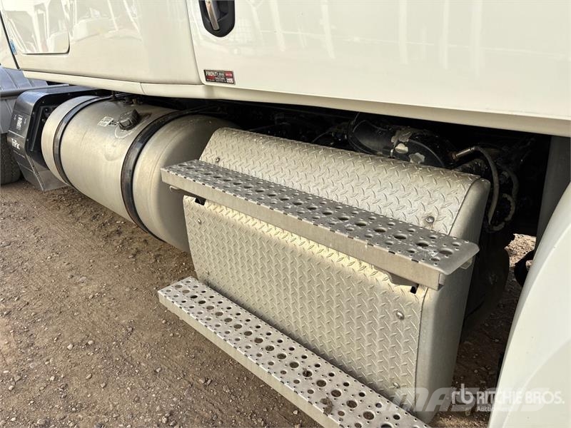 Freightliner Cascadia 126 T/A Sleeper Truck Tractor Cavalos mecânicos