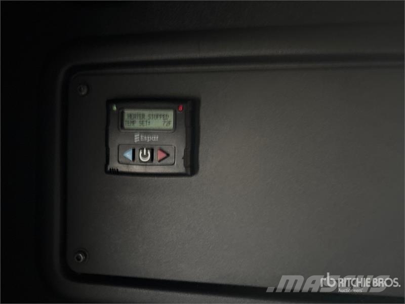 Freightliner Cascadia 126 6x4 T/A Sleeper Truck Tractor Sattelzugmaschinen