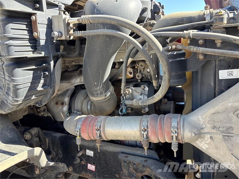 Freightliner Cascadia 113 Truck Tractor Units