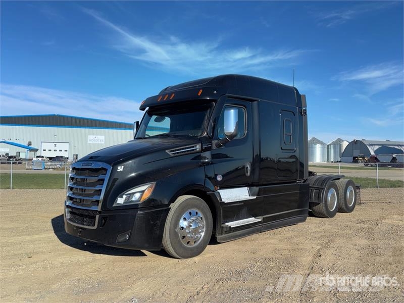 Freightliner Cascadia 126 Tractor Units