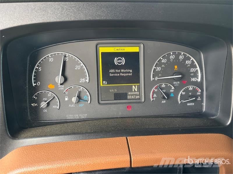 Freightliner Cascadia 126 6x4 T/A Sleeper Truck Tractor Motrici e Trattori Stradali