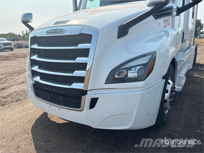 Freightliner Cascadia 113 Vilcēji