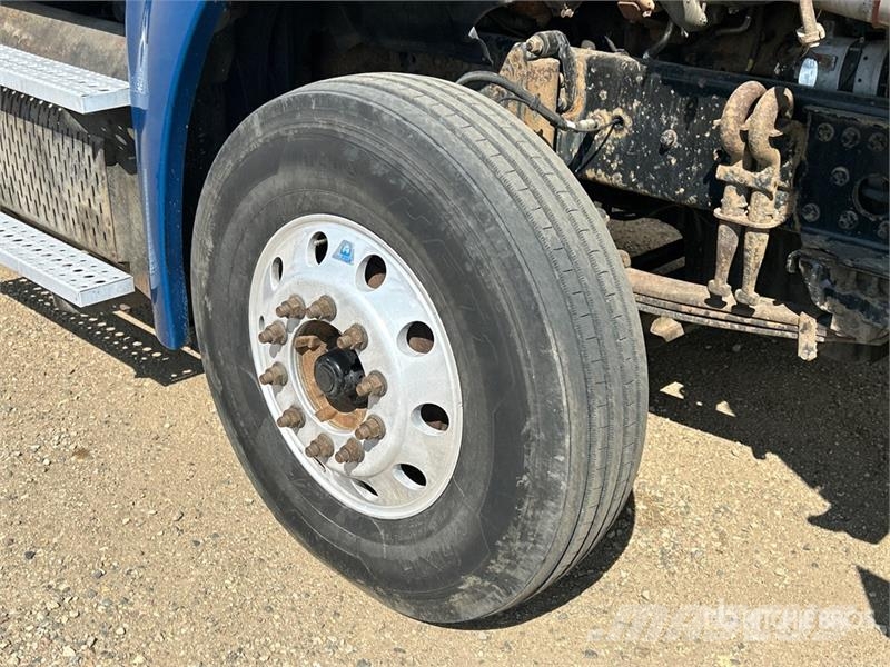 Freightliner Cascadia 125 6x4 T/A Sleeper Truck Tractor Седельные тягачи