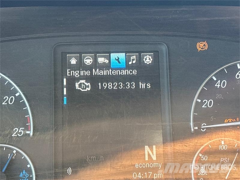 Freightliner Cascadia 126 6x4 T/A Sleeper Truck Tractor Cavalos mecânicos