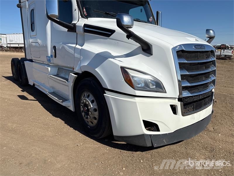 Freightliner Cascadia 113 Тягачі