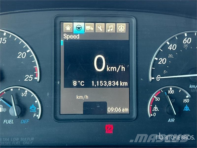 Freightliner Cascadia 126 6x4 T/A Sleeper Truck Tractor Влекачи
