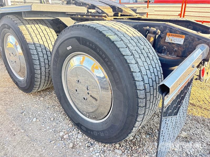 Freightliner Cascadia 126 T/A Sleeper Truck Tractor Влекачи