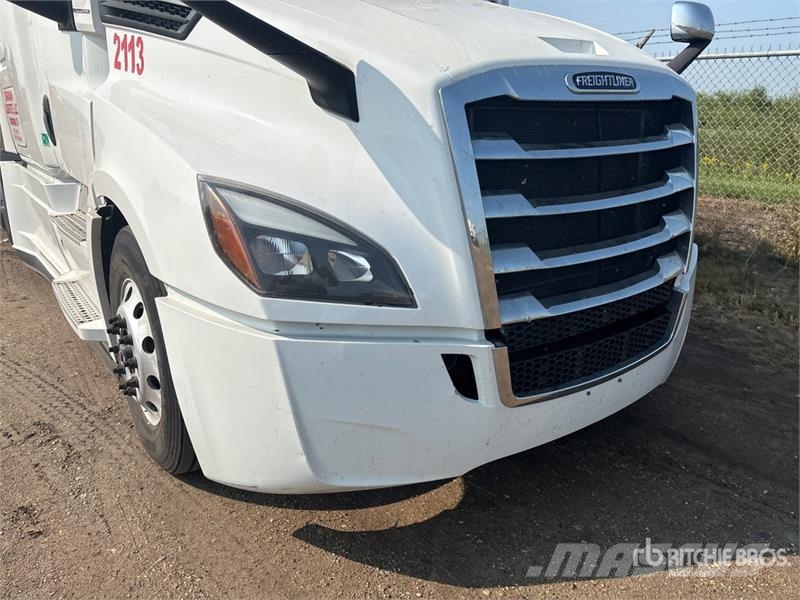 Freightliner Cascadia 113 Vilcēji