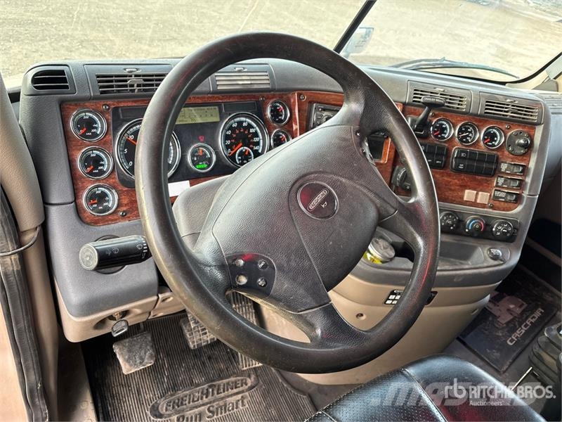 Freightliner Cascadia 113 Cavalos mecânicos