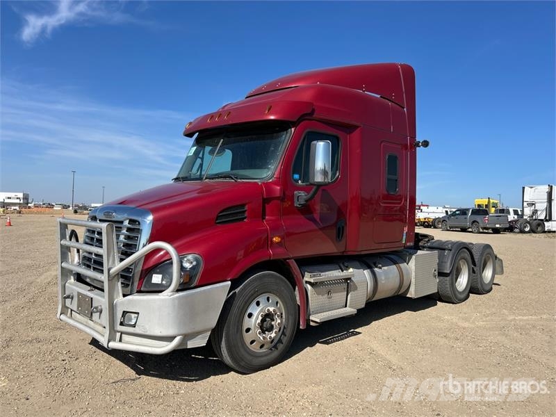 Freightliner Cascadia 113 Prime Movers